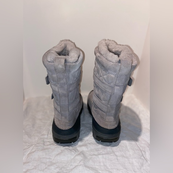 Women’s COLUMBIA Flurry Omni-heat Pull on winter Boot in light gray size 8 - Picture 13 of 14